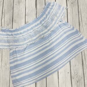 America Eagle  Blue & White Cropped Off the Shoulder Top Size Medium